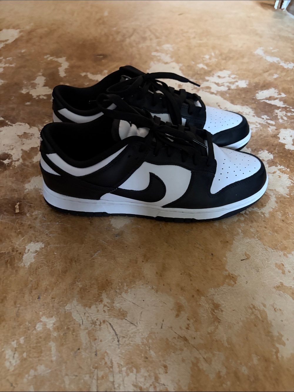 Nike Panda Dunk Sneakers 9.5 men’s.